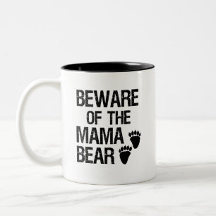 Bicolor Guárdese de la taza de café divertida de mamá B