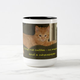 Bicolor Mañanas con la taza grande del gato