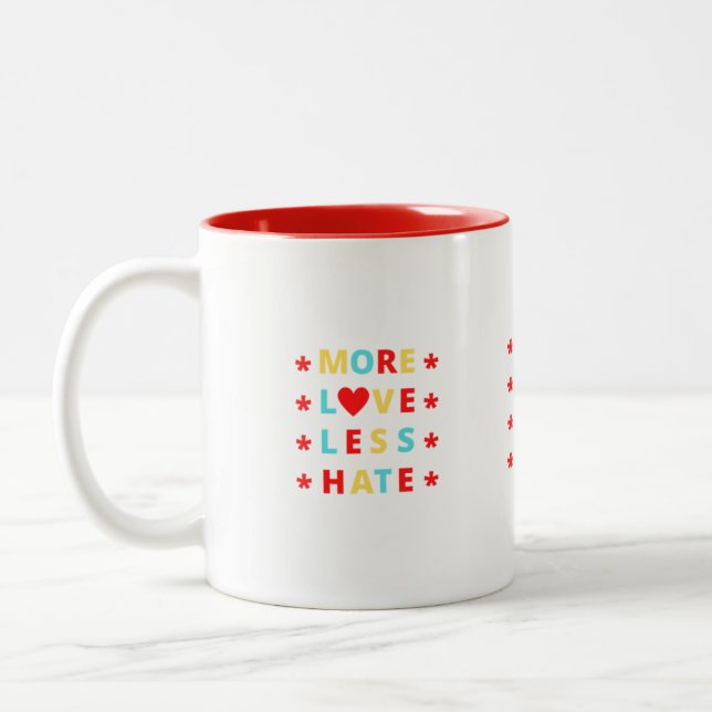 Bicolor Más amor menos odio café gracioso taza (Izquierda)
