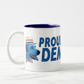 Bicolor Orgulloso ser una taza azul de Demócrata del perro