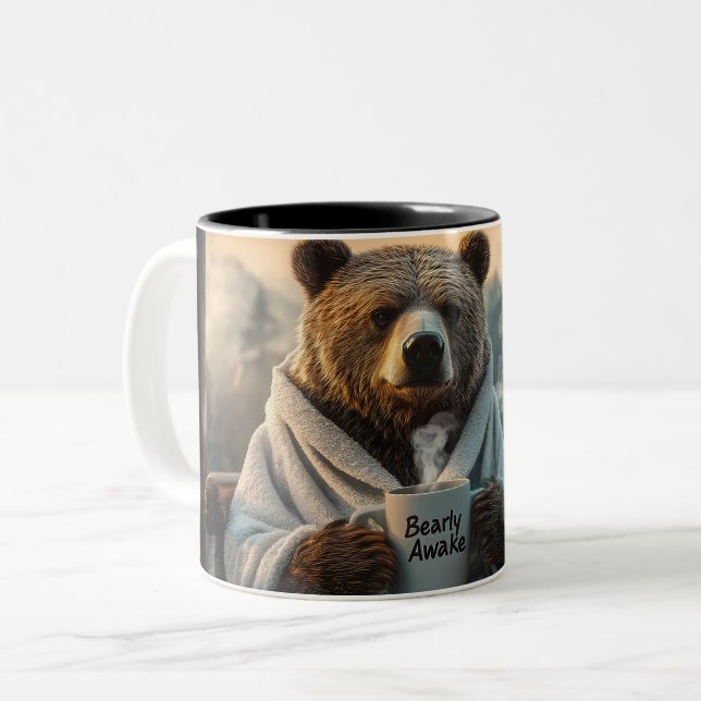 Bicolor Oso con bata sosteniendo taza de café (Anverso izquierdo)