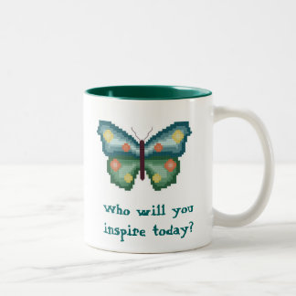 Bicolor ¿Quién usted inspirará hoy? Taza de la mariposa