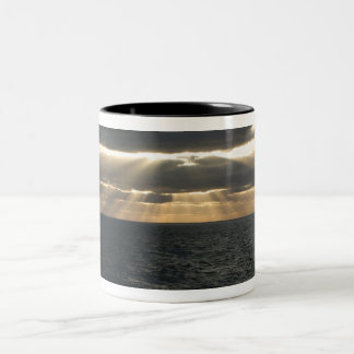 Bicolor Sun irradia la taza