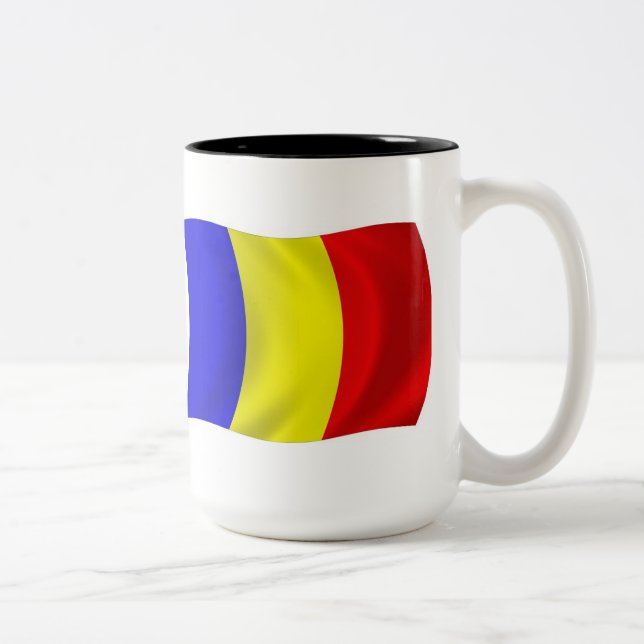 Bicolor Taza con la bandera de Chad (Derecha)