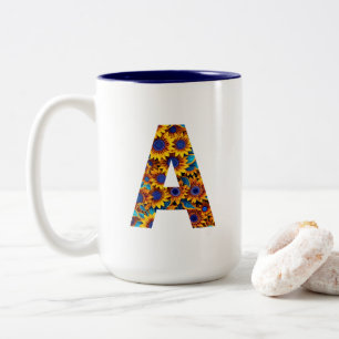 Bicolor Taza con la letra A y girasoles