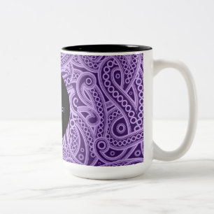 Bicolor Taza con patrón de paisley morado funky personaliz