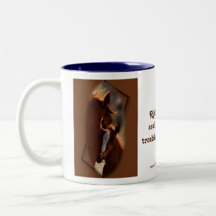 Bicolor Taza cuarta del caballo y del potro--personalizar
