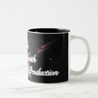 Bicolor Taza de Adele Smith Entertainment Company