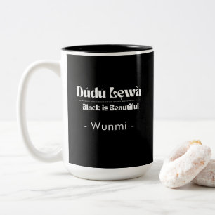Bicolor Taza de Afirmación Black Is Beautiful — Regalo par