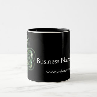 Bicolor Taza de café céltica del diseño 2 del trébol 2