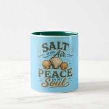 Taza de café teal con caparazón de mar Sal en el A