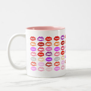 Bicolor Taza de la bebida de los besos de la tarjeta del