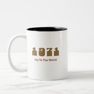 Bicolor Taza de la canción principal de 1971 por año