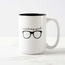 Taza de la chica trabajadora