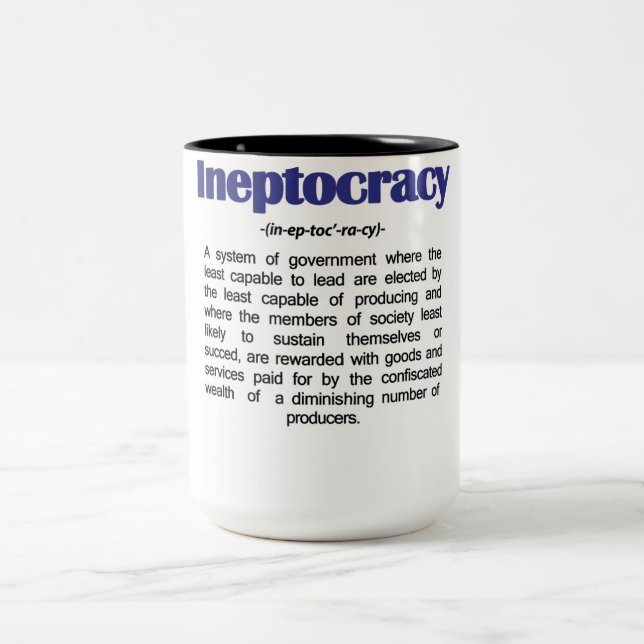 Bicolor Taza de la definición de Ineptocracy (Centro)