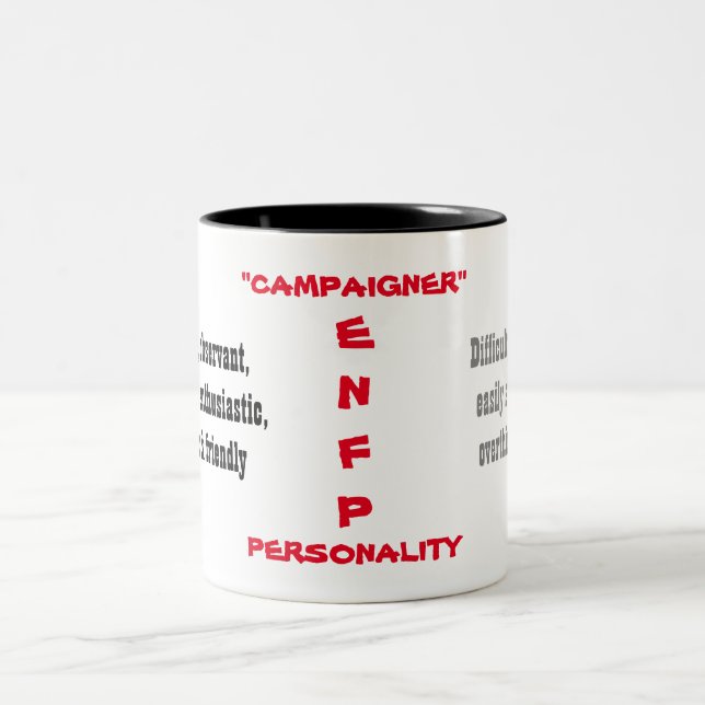 Bicolor Taza de la personalidad de ENFP (Centro)