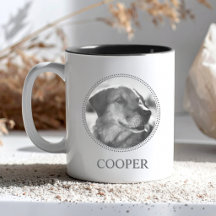 Taza de mascota personalizada con tipografía moder
