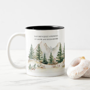 Bicolor Taza de montaña de invierno: bosque acogedor y nie