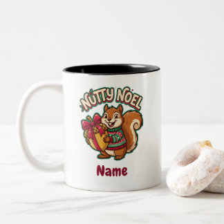 Bicolor Taza de Navidad de la ardilla Nutty Noel, personal