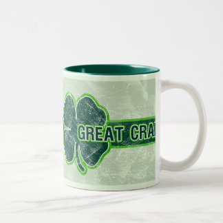 Bicolor Taza del Grunge del trébol de gran Craic del ` de
