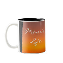Taza del primer día de la madre moderno - Atardece