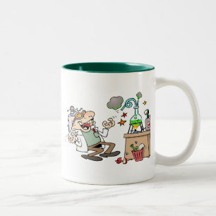 Bicolor Taza enojada divertida del científico