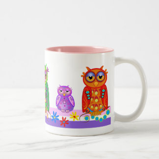 Bicolor Taza linda del dibujo animado con los búhos