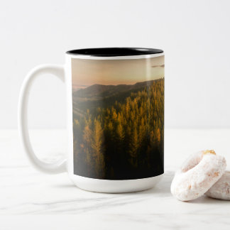 Bicolor Taza The Mountains Are Calling | Paisaje Forestal 
