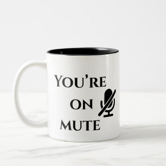 Bicolor Tienes el micrófono silenciado” Taza de Superviven