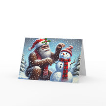 Bigfoot haciendo muñeco de nieve Navidad