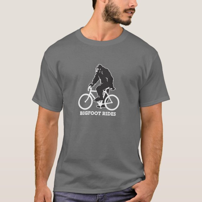 Bigfoot monta la camiseta (Anverso)