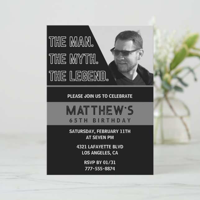 Black 65th cumpleaños invitaciones The Man The Leg (Anverso de pie)