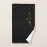 Black Gold Modern Script Girly Monograma Nombre<br><div class="desc">Toallas de baño Black and Gold Simple Script Monogram Name. Esto hace que el dulce perfecto cumpleaños 16,  boda,  ducha de novia,  aniversario,  ducha de bebé o fiesta de soltera sea regalo para alguien que ama el lujo glam y los estilos de moda.</div>