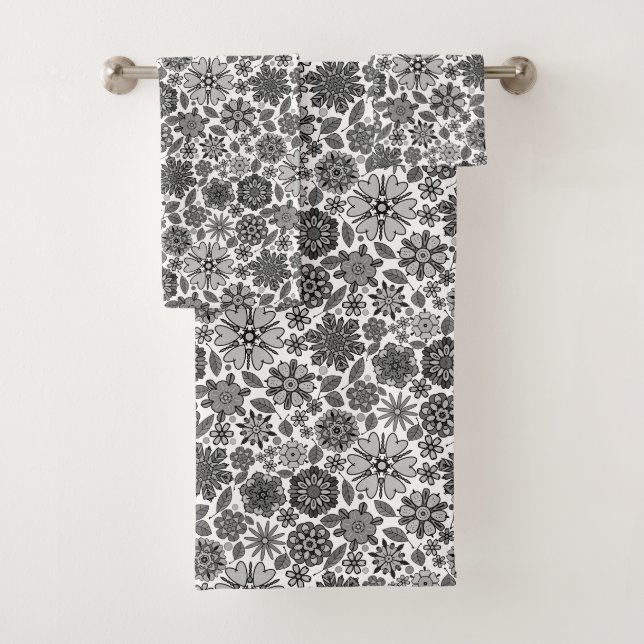 Black Gray White Retro Floral Art Seamless Pattern (In situ)