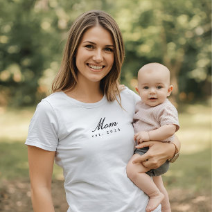 Black Script establece la camiseta de mamá