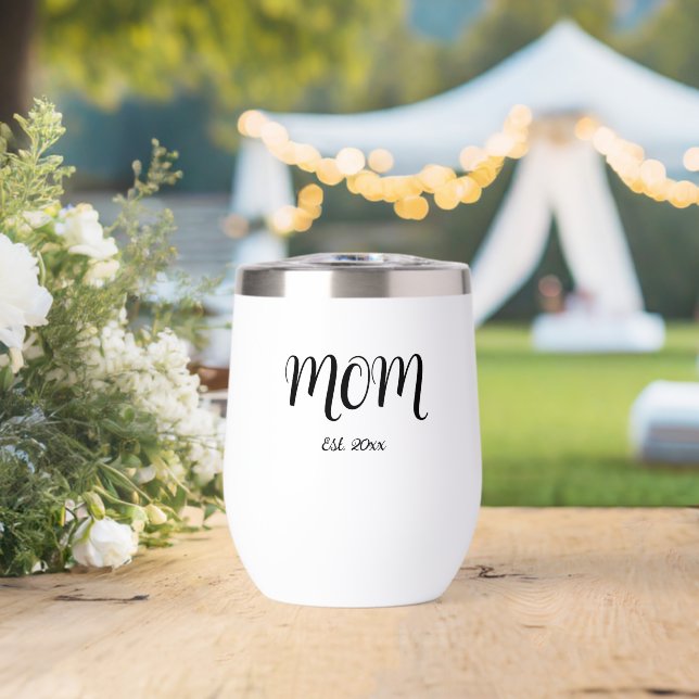 Black script mom established year  (Boda (girada))