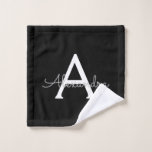Black Silver Modern Script Girly Monograma Nombre<br><div class="desc">Planificador de monograma de escritura simple negro y plateado con un nombre de bloc de notas en espiral. Esto hace que el dulce perfecto cumpleaños 16, boda, ducha de novia, aniversario, ducha de bebé o fiesta de soltera sea regalo para alguien que ama el lujo glam y los estilos de...</div>