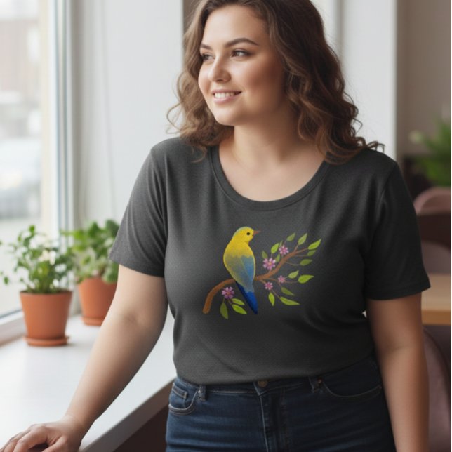 Black T-Shirt with Watercolor Bird (Subido por el creador)