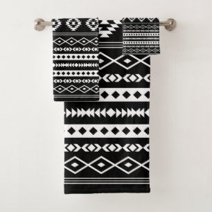 Blanco azteca sobre motivos mezclados negros