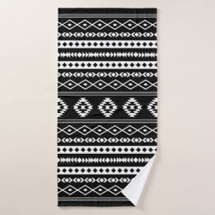 Blanco azteca sobre motivos mezclados negros