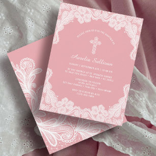 Blanco sobre la invitación al bautismo rosa