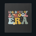 Bloc De Notas 100 Días De Escolaridad Niños Maestros Groovy De L<br><div class="desc">Retro 100º Día De Maestra Escolar Niño De 100 Días De Camiseta De La Era Escolar</div>