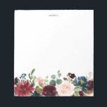 Bloc De Notas Acuarela Borgoña y Flores Azules Garland<br><div class="desc">Una tablilla elegante y caprichosa con flores color agua burdeos,  azules y rosas con acentos verdes. Será un acento femenino perfecto para tu oficina.</div>
