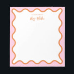 Bloc De Notas Apreciación del profesor Naranja rosa Wavy<br><div class="desc">Un regalo perfecto para los profesores,  con el borde ondulado rosa y naranja. Para una personalización más avanzada de este diseño,  por ejemplo,  cambiar el diseño,  el tamaño de letra o el tamaño del texto,  haga clic en el botón "PERSONALIZAR" de arriba. Por favor,  contáctame para cualquier pregunta.</div>