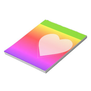 Bloc De Notas Arcoiris y notas post-it sobre el corazón