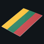 Bloc De Notas Bandera lituana<br><div class="desc">Este diseño presenta la bandera nacional de Lituania, país de la región báltica de Europa. El país está situado a lo largo de la costa sudeste del Mar Báltico, al sureste de Suecia y Dinamarca. Lituania está rodeada por Letonia al norte, Belarús al este y al sur, Polonia al sur...</div>
