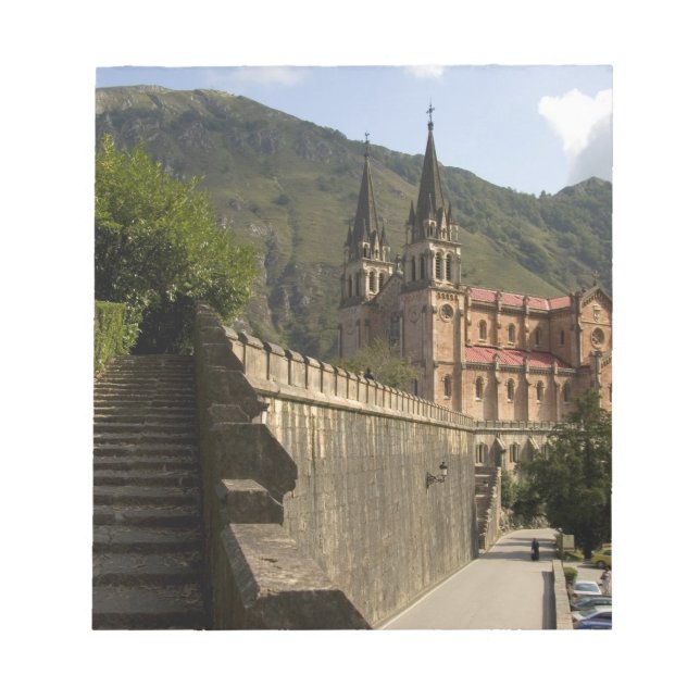 Bloc De Notas Basílica de Covadonga, noroeste de España. (Frente)