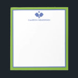Bloc De Notas Blue Green Personalizado Name Fun Pickleball<br><div class="desc">¡Una pancarta súper divertida para los amantes del pickleball! Características de diseño cruzaron las paletas de pickleball y su texto personalizado. Añadir un nombre, monograma, nombre del club, etc. Cambia fácilmente los colores también. Hace un regalo de cumpleaños, azafata o de vacaciones realmente reflexivo para tu compañero del torneo, entrenador...</div>