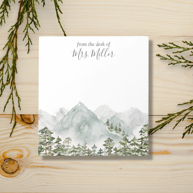 Bloc De Notas Bosque de Pino Personalizado y Montañas (Close up)