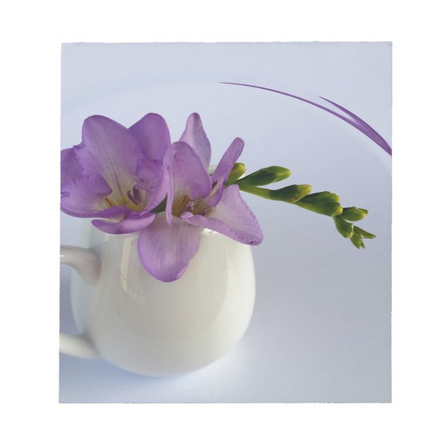 Bloc De Notas brotes morados de freesia (Frente)